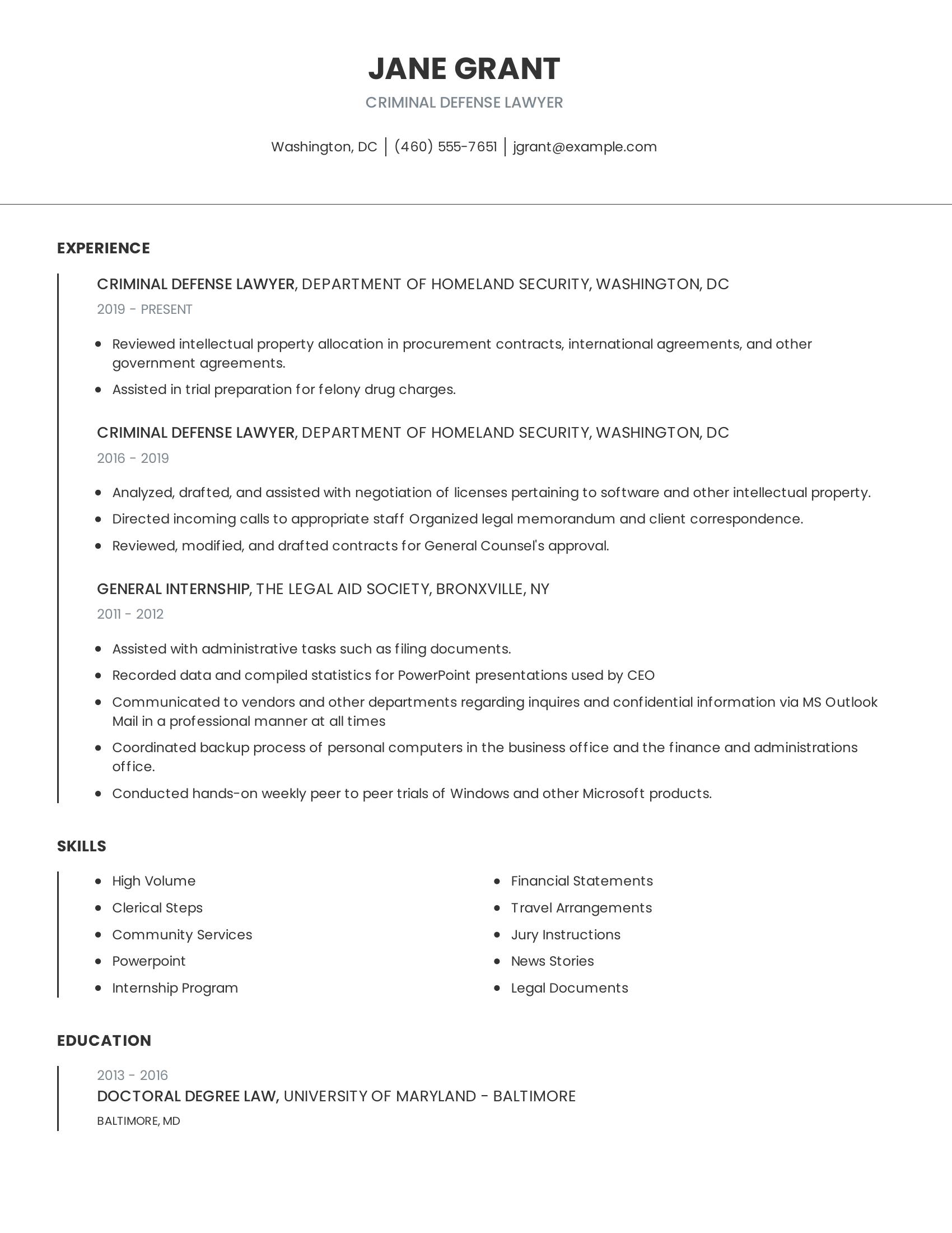 Criminal Defense Lawyer resume example